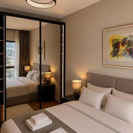 Apartament Diamond Centre - Mountain View , Free Parking Skopje