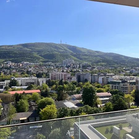Diamond Centre - Mountain View , Free Parking Apartament Skopje